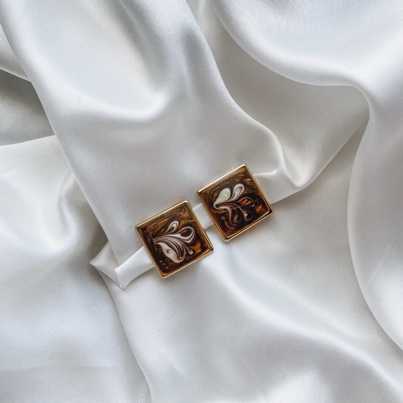 Vintage Brown Cabochon Glass Clip Earrings - Picture 5 of 8